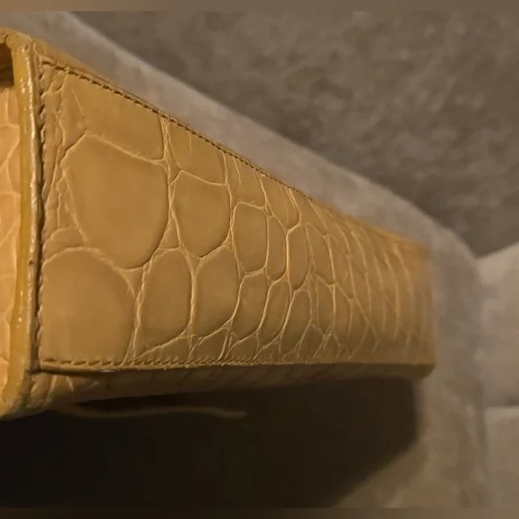 Furla croc-embossed Elegant Tan Leather Shoulder Bag - Picture 8 of 11